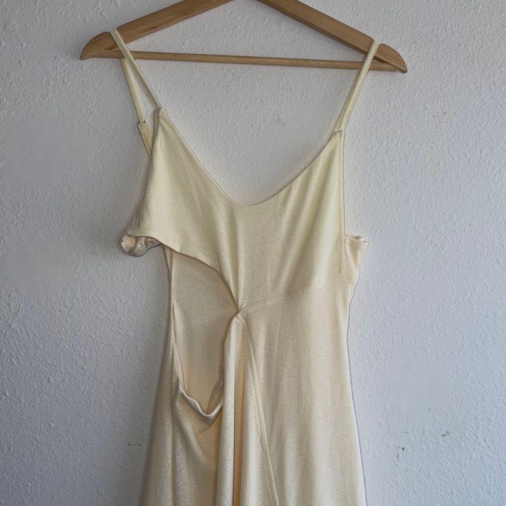 Commense Apricot Cream Asymmetrical Split Thigh Cutout Long Dress Sz. M NWT! - Picture 5 of 5